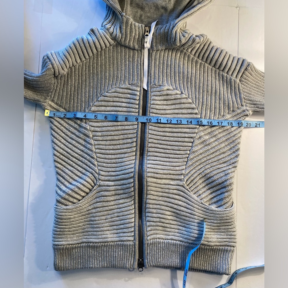 Lululemon Embrace Hoodie * Knit  Large (10/12) EUC - Picture 3 of 6